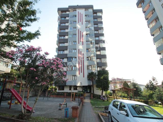 Kaçmaz Emlak'tan Trabzon 3nolu Erdoğdu Mah. 2+1 Kiralık Daire