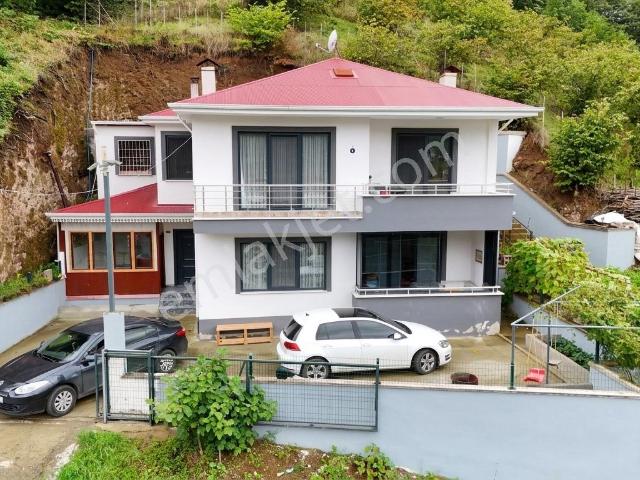 Kaçmaz Emlak'tan Trabzon Akçaabat Erikli Mah.satılık Dubleks Ev