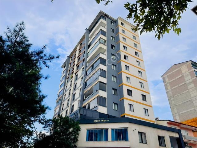 Kaçmaz Emlak'tan Üniversite Mah. 4+1 Kiralık Daire