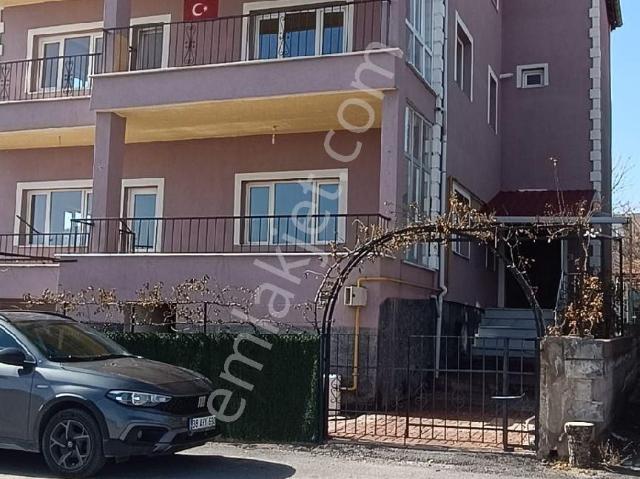 Kaçmaz Emlaktan Yeşilhisarda Komple Satılık