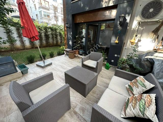 Kaçmaz'dan Çamlık Sahilde Villa Tadında Bahçe Kullanımlı 2+1