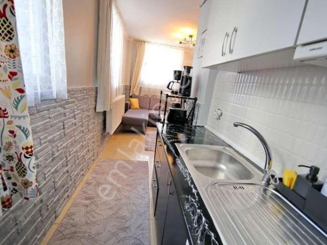 Kaçmaz'dan Altıntepe'de Tümüyle Eşyalı 1+1 Kiralık Daire