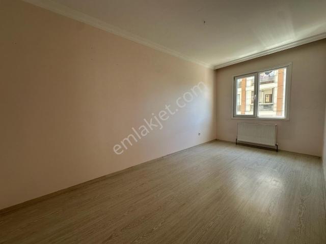 Kaçmazdan_site İçi 24 Saat Güvenlik 3+1 Ara Kat Kiralık Dairemiz
