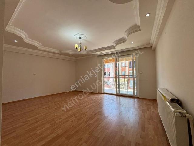 Kaçırılmayacak Fırsat! Emek Caddesinde 150 M² Ferah 3+1 Daire