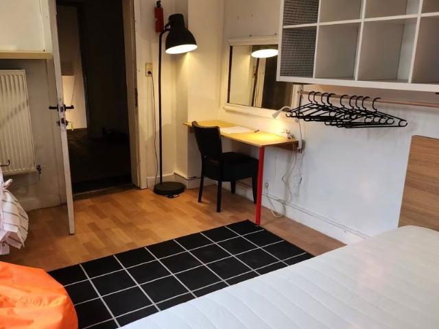 kamer 4 Johan Daisnestraat 8