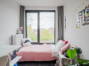Kamer eigen douche Brus­sels­epoort­straat 89