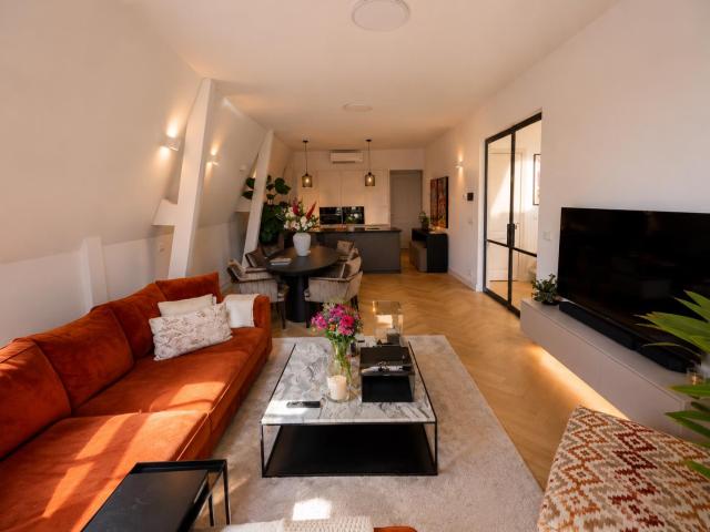 Kamer in luxe appartement nabij Rotterdam Centraal