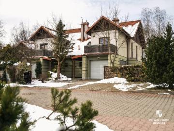 Kameralny 6 pok. dom z kominkiem i alarmem w Kostrze