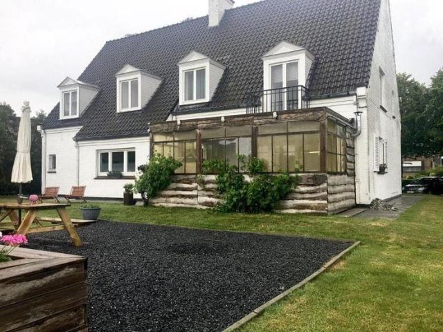 Kamers te huur in een aangename woning te Wielsbeke
