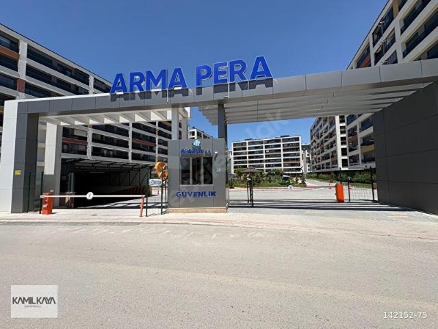 KAMİL KAYA'DAN ARMA PERA'DA SATILIK LÜKS 4+1 DAİRE