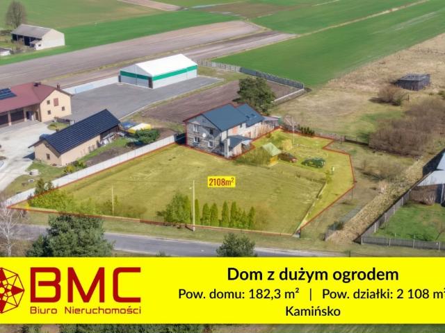 Przestronny dom na dużej działce w spokojnej okolicy