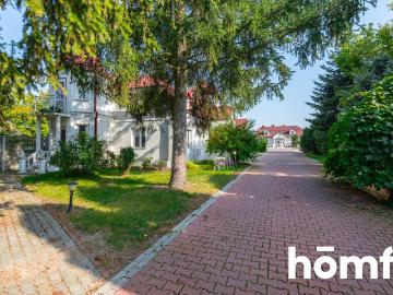 Kamień: 600 m² luksusowy dworek na sprzedaż