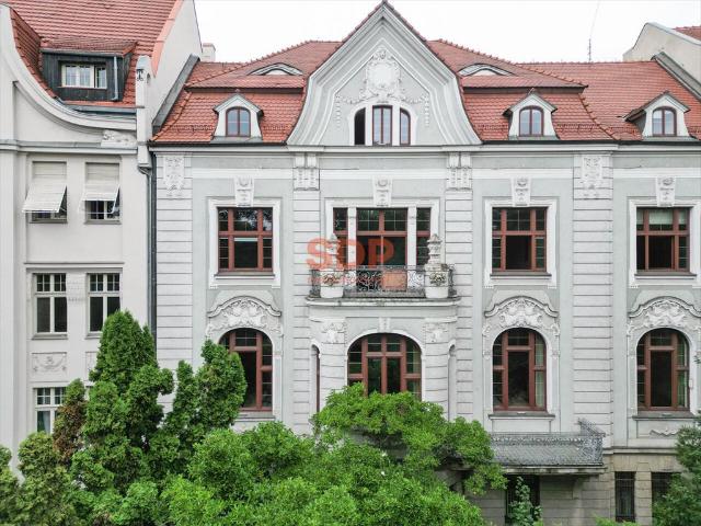 Kamienica 1700 m² przy Placu Powstańców Śląskich polecam