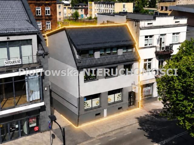 Kamienica inwestycyjna w centrum Zduńskiej Woli, 165 m²
