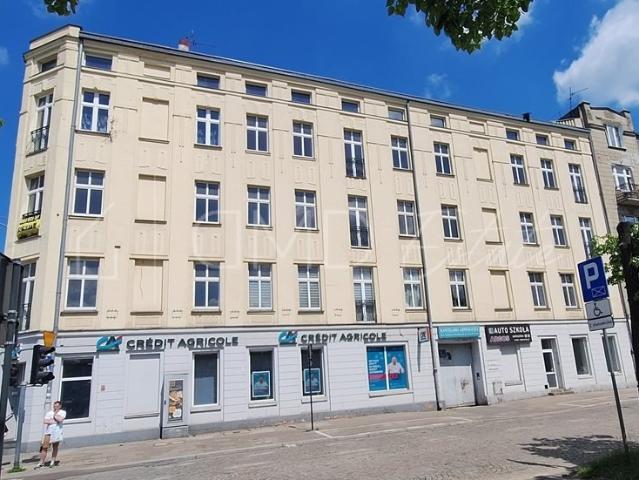Kamienica przy Piotrkowskiej z 14 lokalami i dużym potencjałem