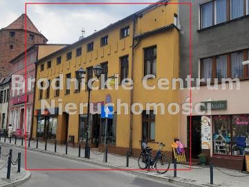 Kamienica w centrum Brodnicy z lokalami i mieszkaniami
