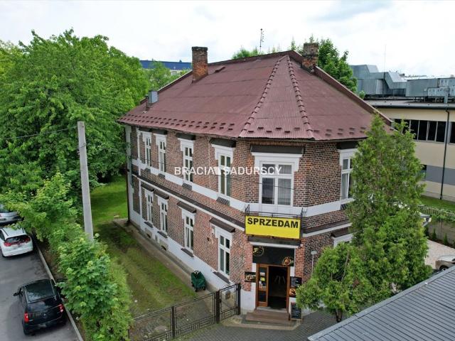 Kamienica z 1920 r. w Bochni, 2 mieszkania, lokal użytkowy zapraszam