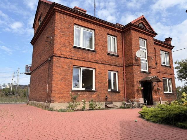 Kamienica z 1932 r. 278 m² działka 1253 m²