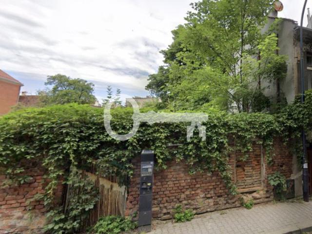 Sprzedam kamienicę z działką 675 m² w Krakowie