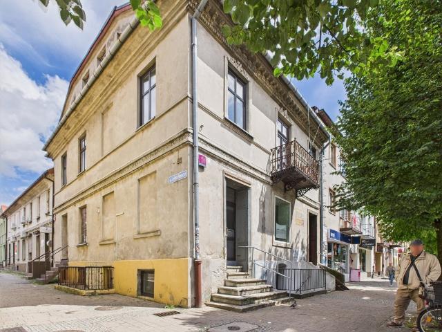 Kamienica z potencjałem, 400 m², centrum Kutna polecam!