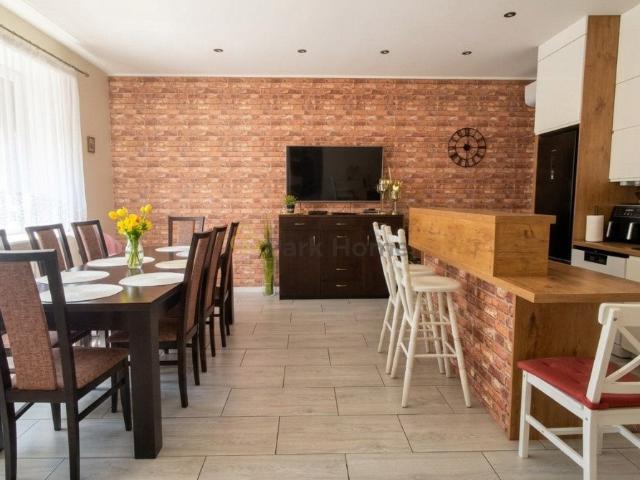 Kamienica z potencjałem, 170 m², duża działka 832 m²