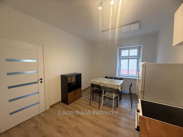 Sprzedam inwestycyjną kawalerkę 35 m² w Kamiennej Górze