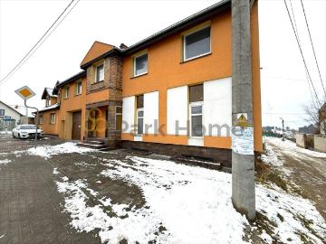 Inwestycyjny kompleks Kamionna: hale, garaże, 9 mieszkań