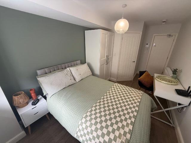 Kamran House, Flat 2 Room 2, City Centre, Doncaster DN1, Room to rent, £563 pcm | PrimeLocation