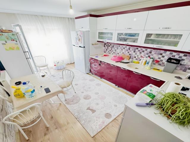 Kanuni Mahalle'sinde Site İçerisinde Geniş Ebeveyn Banyolu 3+1