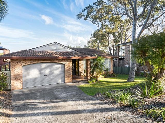 Kanwal, 20 Craigie Avenue