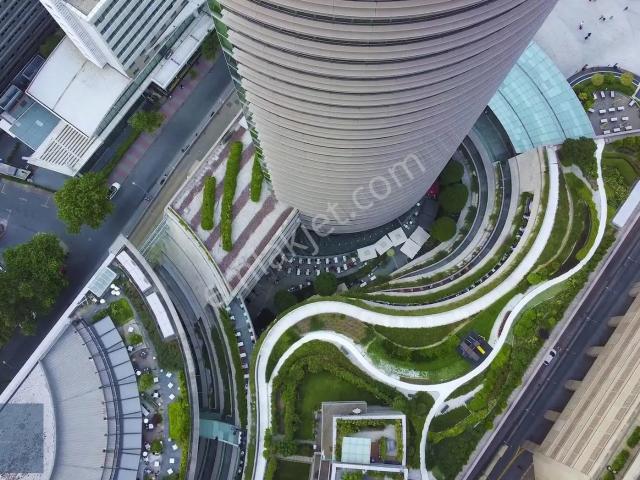 Kanyon Rezidans'ta Çok Özel Büyük Tip 1+1 Bahçe Katı Boş Daire