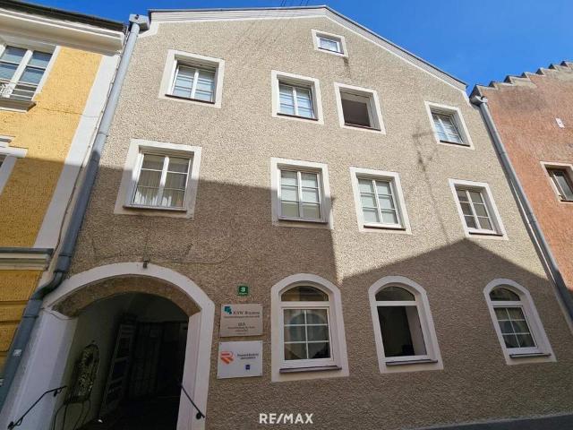 Kanzlei oder 4 Zimmer Wohnung in Braunau Zentrum