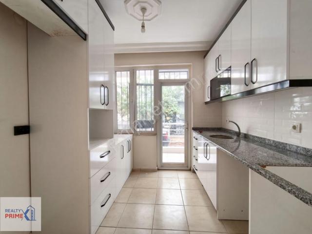 Kanal Mahallesi'nde İçi Yenilenmiş 2+1 Kiralık Daire
