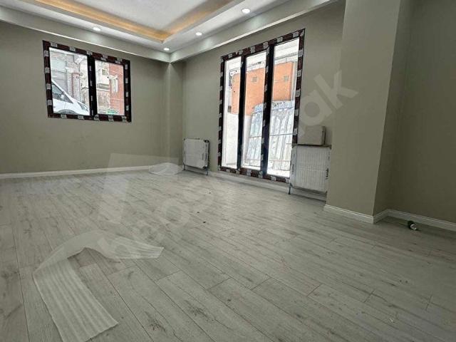 KANARYA MAH 2+1 120 M2 TERASLI TAPU MASRAFSIZ SATILIK DAİRE