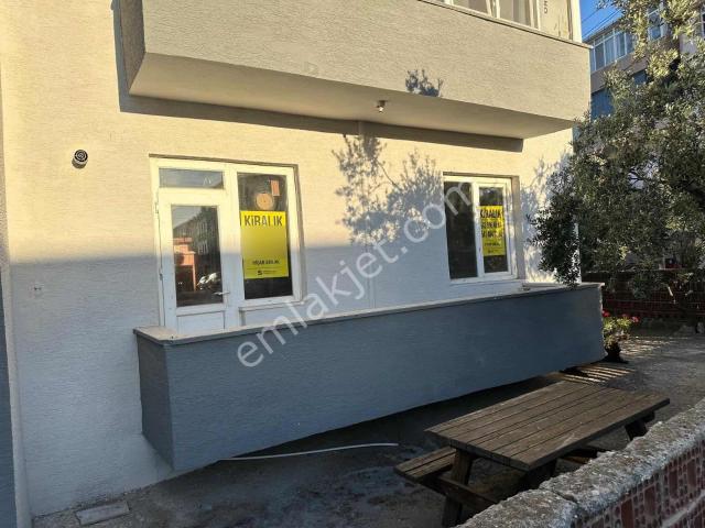 Kanarya Bloklarında Yeni Boyalı, Bakımlı 3+1 Giriş Kat Daire