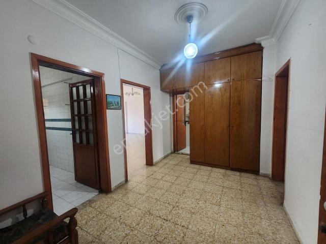 Kanatlı Caddesi Üzeri Satılık 3+1 Daire