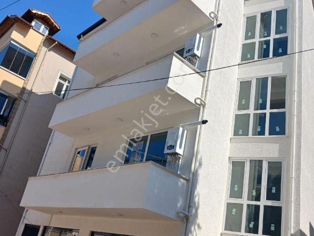 Kandıra Akdurak Mah. Merkezde 2+1 80 2.kat M2 Sıfır Daire Boş