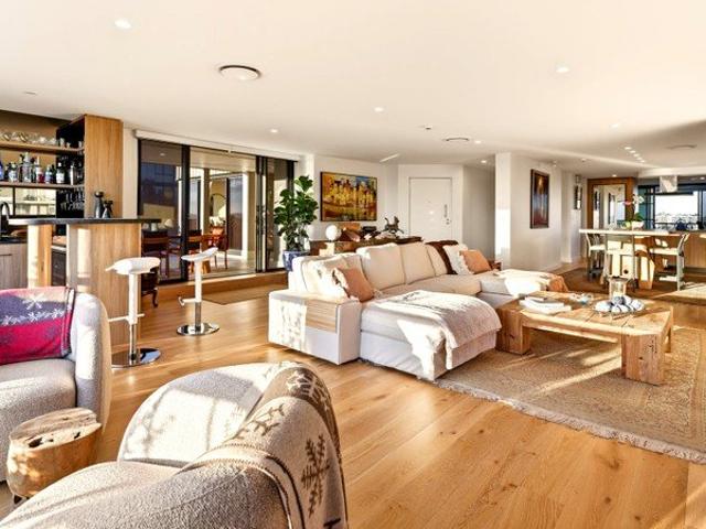 Kangaroo Point Luxury Sky Villa Penthouse