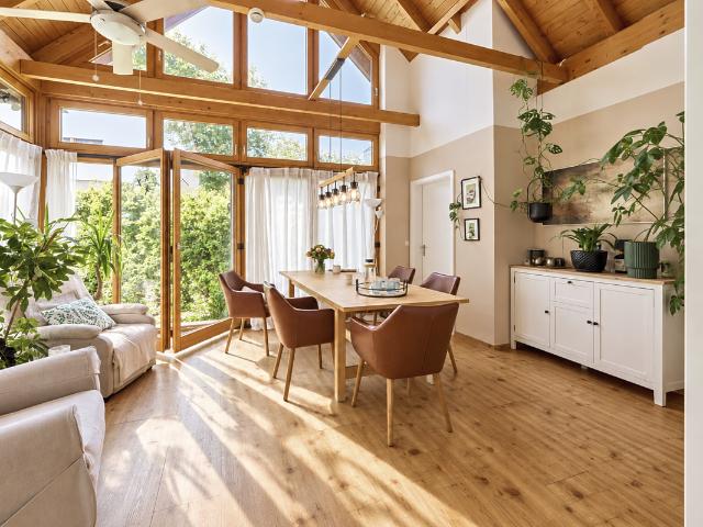 Kann Nachhausekommen jeden Tag ein Fest sein? In diesem Haus mit Wintergarten in Haunstetten schon!