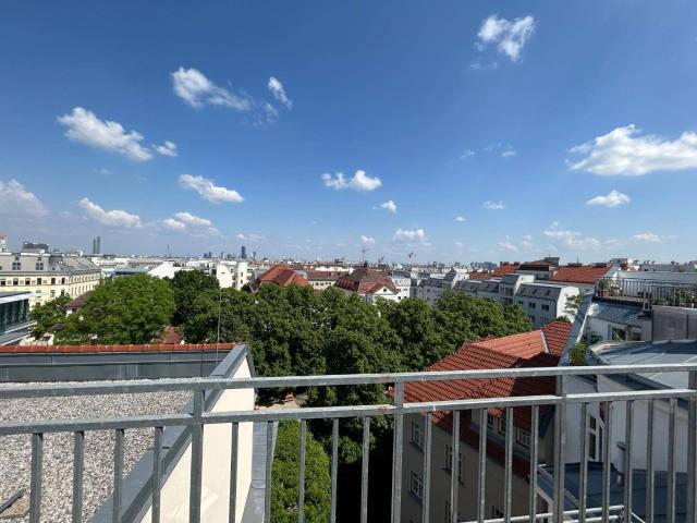 KANN ES HOCH ÜBER DEN HIMMEL NOCH SCHÖNER SEIN? WIENTRAUM TERRASSENWOHNUNG NÄHE SANATORIUM HERA UND AKH