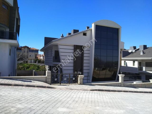 Kaaan Emlaktan Bereketlerde Kiralık Lüx Villa