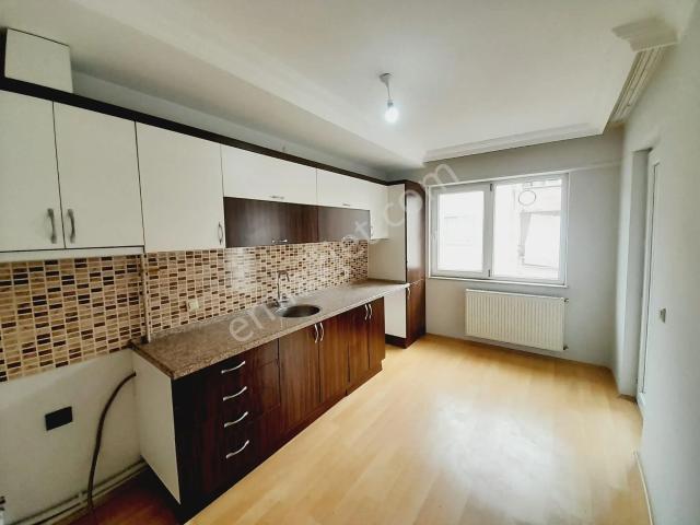 Kaan Emlak İstiklal Şubesinden Hacıkaplanlarda 2+1 Kiralık Daire
