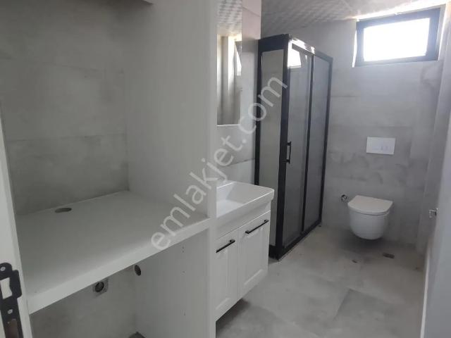 Kaan Emlaktan Çakmakta Arakat 3+1 Lüx Yerden Isıtma Kiralık Daire