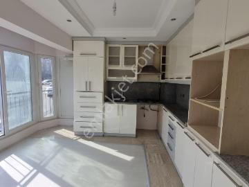 Kaan Emlaktan Selçukbey Mahallesinde Arakat Kiralık Daire