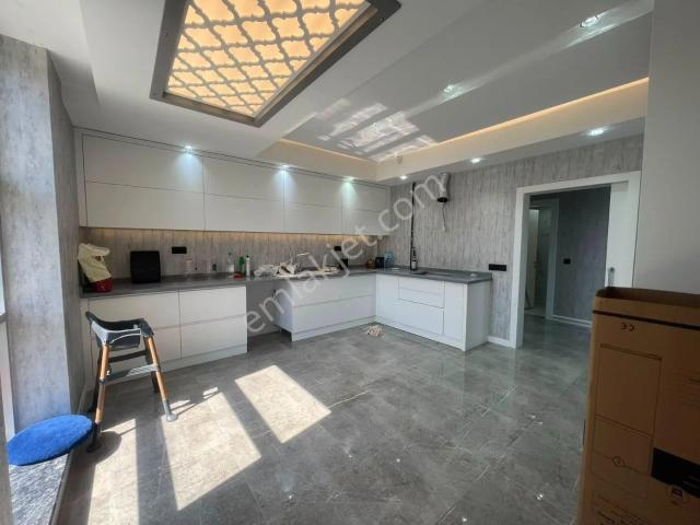 Kaan Emlaktan Ultra Lüx Adalet Mahallesinde 3+1 Kiralık Daire