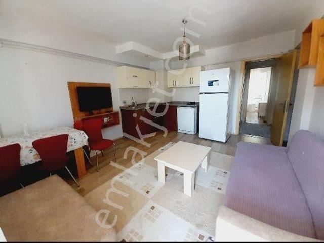 Kaan Emlak'tan Üniversiteye Yakın Ara Kat 2+1 Full Eşyalı Apart