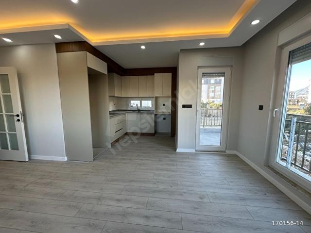 KAAN'dan. YENİKÖY'DE 2+1 YÜKSEK GİRİŞ E. PANJURLU SIFIR DAİRE