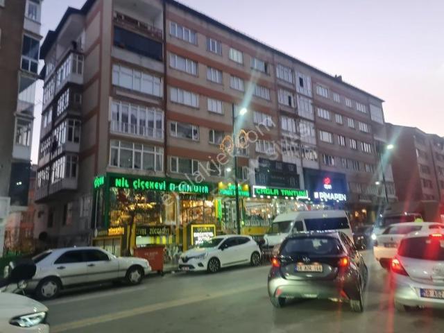Kabze Emlaktan Cami Kebir Mh.cadde Üzerinde Satılık Daire. !