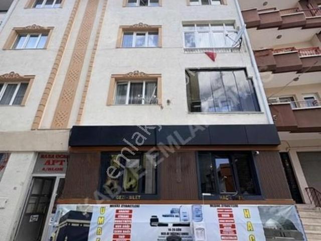 Kabze Emlaktan Sularbaşı Mahallesinde Satılık Daire. !