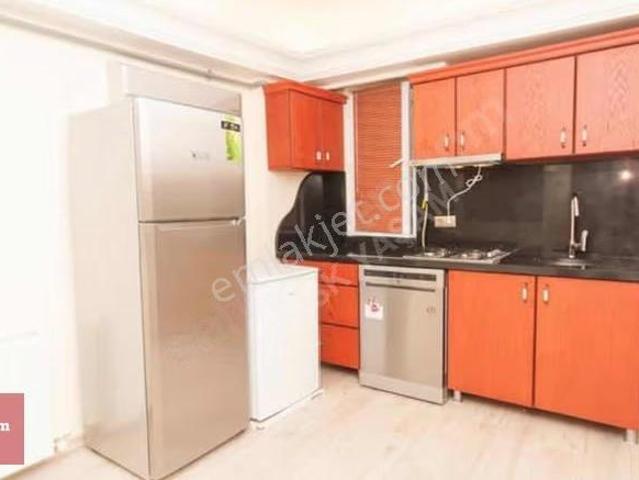 Kabataşta Full Eşyalı Geniş 1+1 Daire